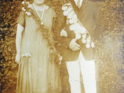 1925