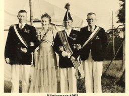 1952